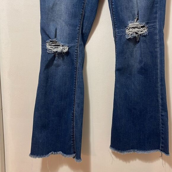 Vanilla star high-rise, slim flare, size 13, distressed - Picture 4 of 9